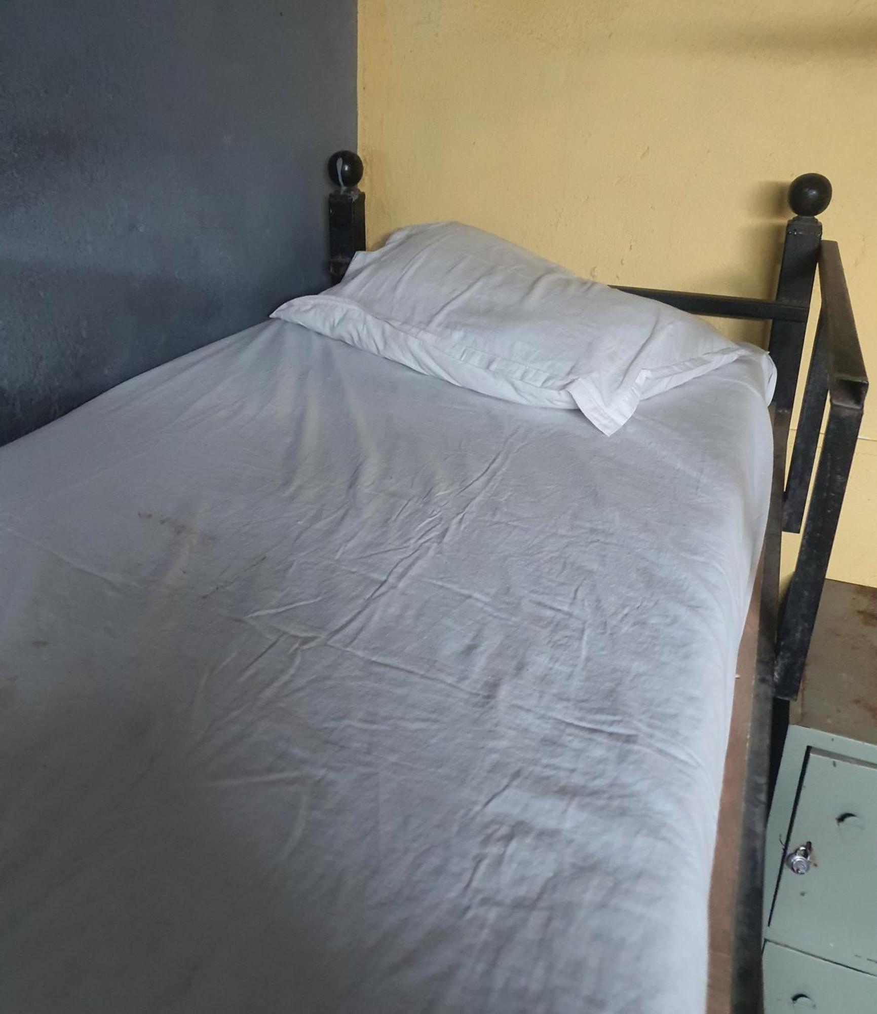 Bapuji Dormitory Hostel Mumbai Ngoại thất bức ảnh