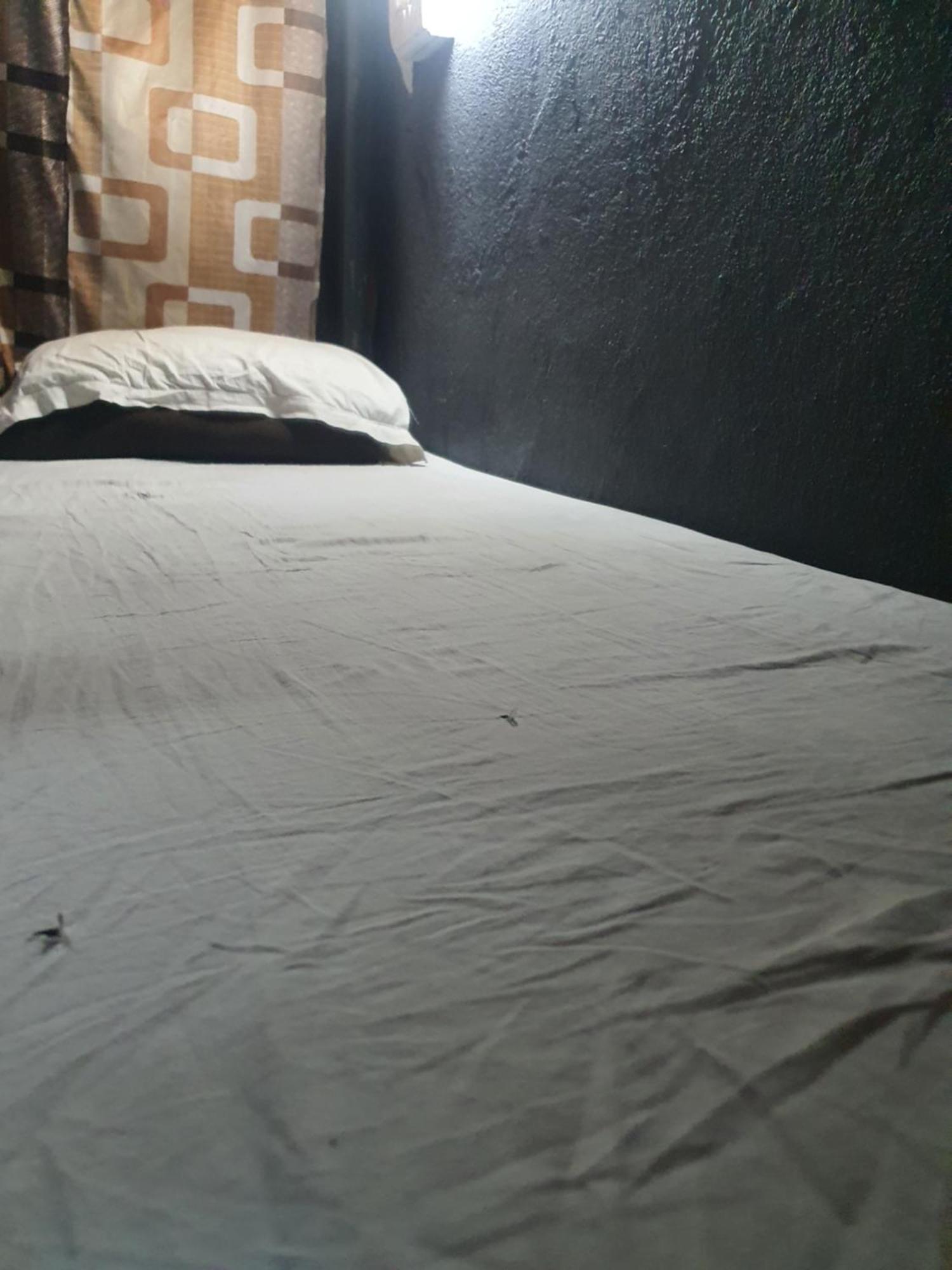 Bapuji Dormitory Hostel Mumbai Ngoại thất bức ảnh