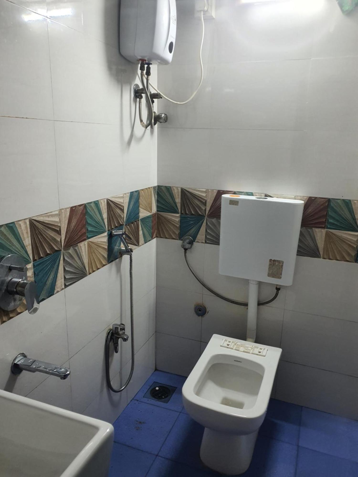Bapuji Dormitory Hostel Mumbai Ngoại thất bức ảnh