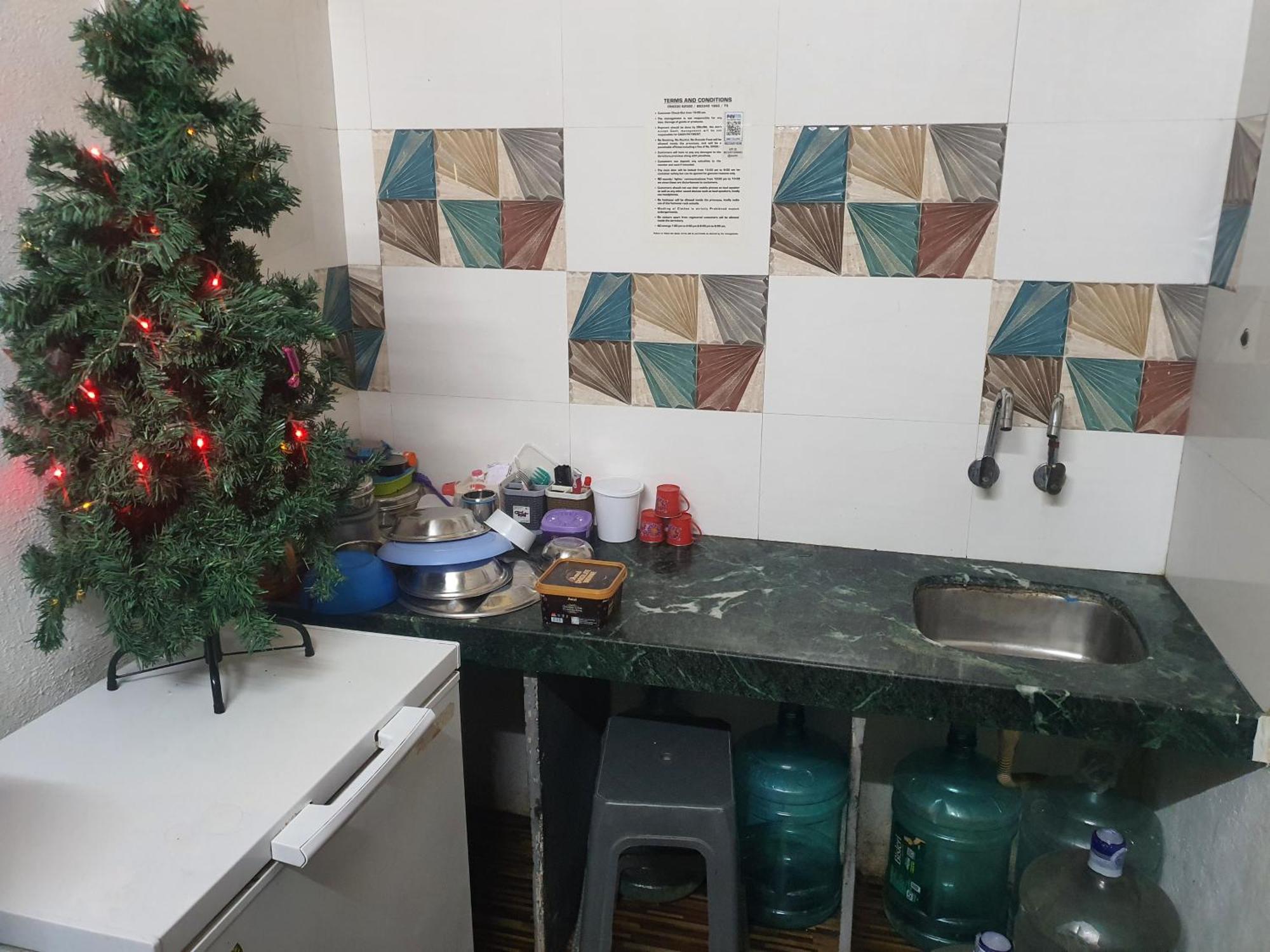 Bapuji Dormitory Hostel Mumbai Ngoại thất bức ảnh